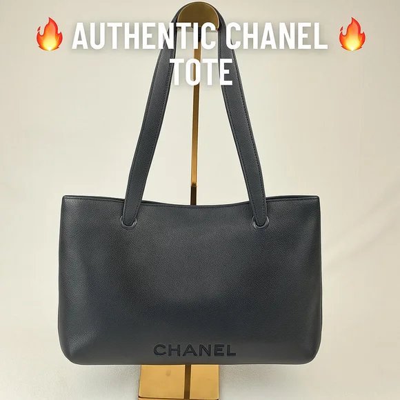 Authentic CHANEL Black Grained Calfskin Shopping Tote - Picture 2 of 15